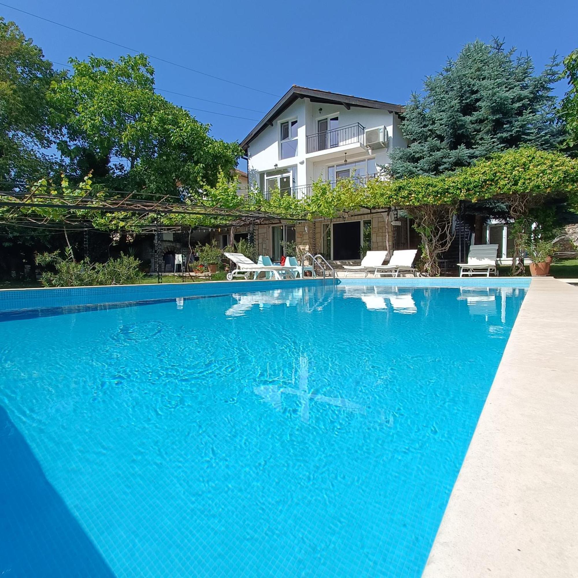 Villa Regina Serafina Balchik Luaran gambar