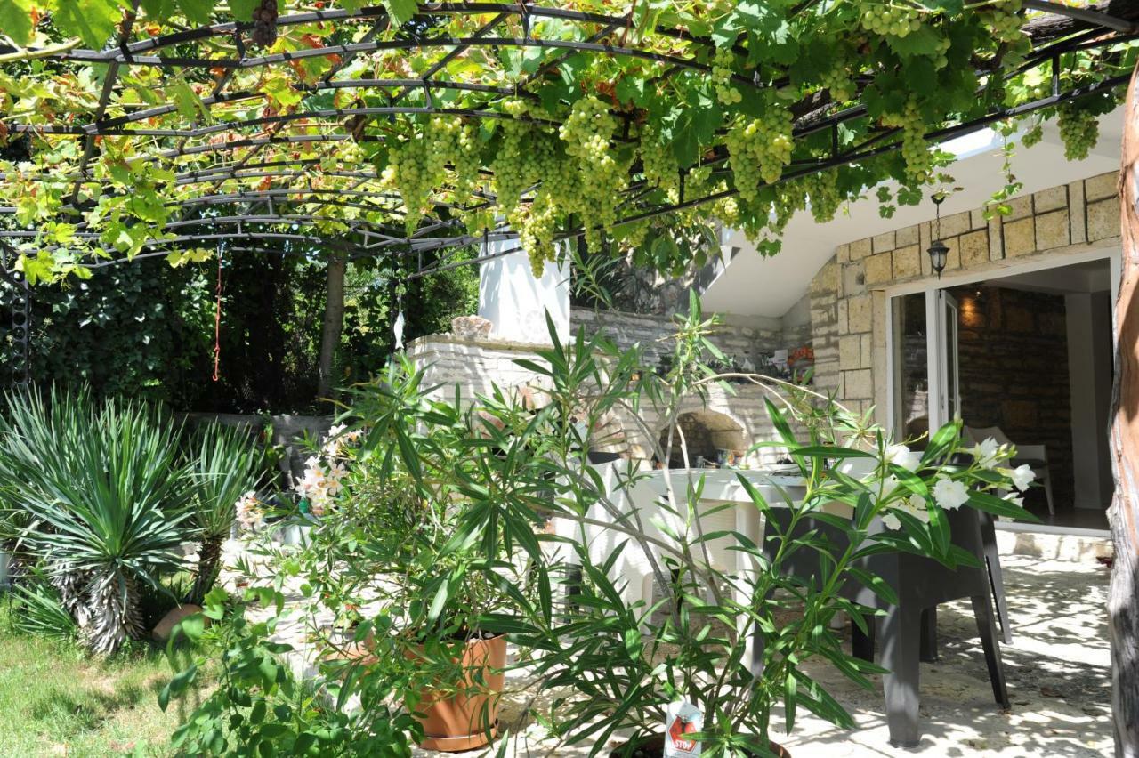 Villa Regina Serafina Balchik Luaran gambar