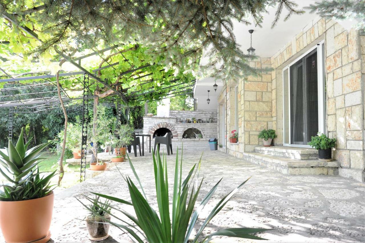Villa Regina Serafina Balchik Luaran gambar