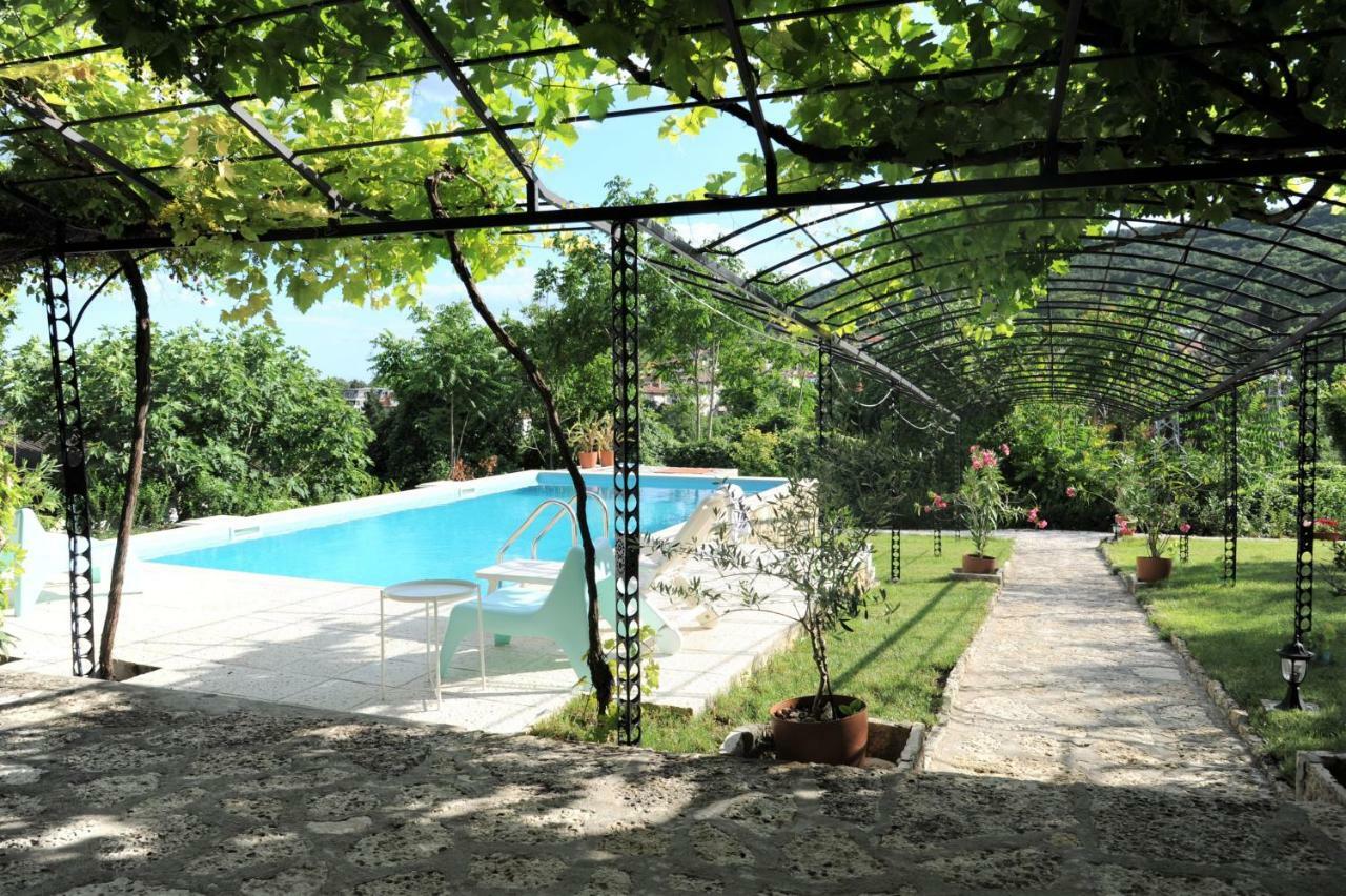 Villa Regina Serafina Balchik Luaran gambar